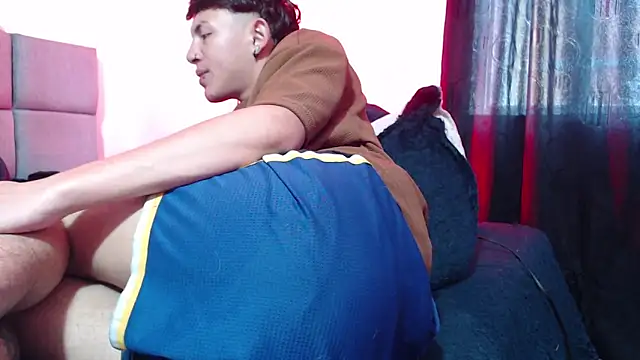 Snapshot of NaytonFreeman chatting on 12.02.25 NaytonFreeman online show from 12.02.25