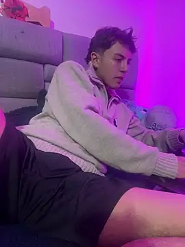 Snapshot of NaytonFreeman chatting on 01.09.26 NaytonFreeman online show from 01.09.26