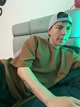 Snapshot of NaytonFreeman chatting on 02.11.26 NaytonFreeman online show from 02.11.26