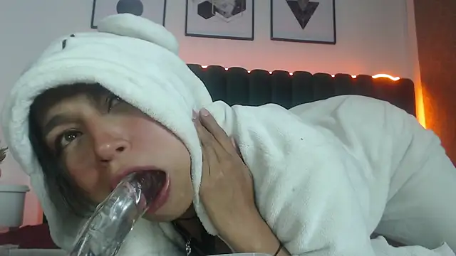 Keila Fg online show from 11.12.25