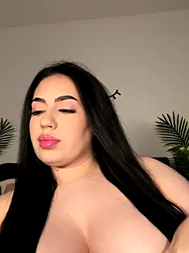 Snapshot of Andrestarr chatting on 11.24.25 Andrestarr online show from 11.24.25