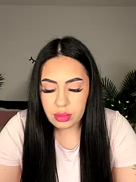 Snapshot of Andrestarr chatting on 11.30.25 Andrestarr online show from 11.30.25