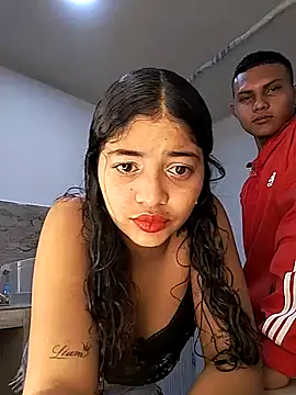 Snapshot of Camila-18w chatting on 09.17.25 Camila-18w online show from 09.17.25