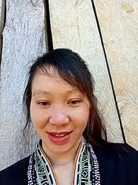 bonnie-00 online show from 11.25.25