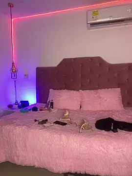 Snapshot of BunnyGlow50 chatting on 11.21.25 BunnyGlow50 online show from 11.21.25