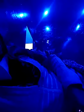 Snapshot of riyahot-3 chatting on 12.21.25 riyahot-3 online show from 12.21.25