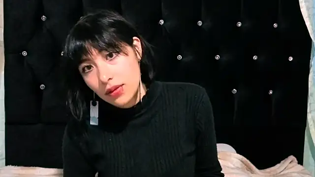 Sullyoonn online show from 12.02.25