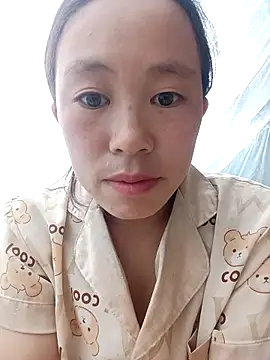 Snapshot of lyuyenkk chatting on 09.29.25 lyuyenkk online show from 09.29.25