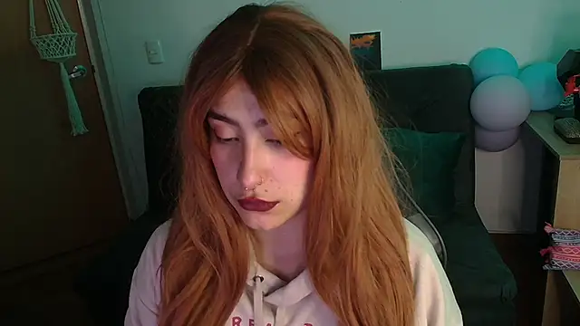 Miacatsito3 online show from 11.25.25