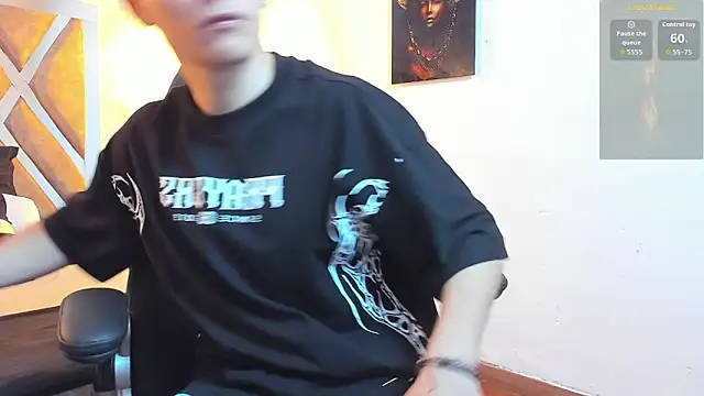 Snapshot of kraven_lust chatting on 04.26.26 kraven lust online show from 04.26.26