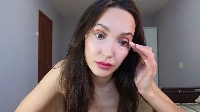 Snapshot of Lillian-Clark chatting on 02.17.26 Lillian-Clark online show from 02.17.26