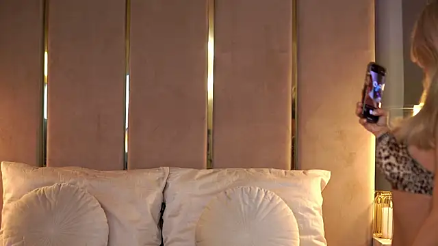 CamilaStarr online show from 12.03.25