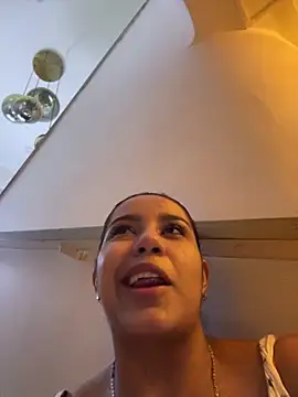 Snapshot of SienaWild chatting on 11.03.25 SienaWild online show from 11.03.25