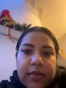 Snapshot of SienaWild chatting on 11.27.25 SienaWild online show from 11.27.25