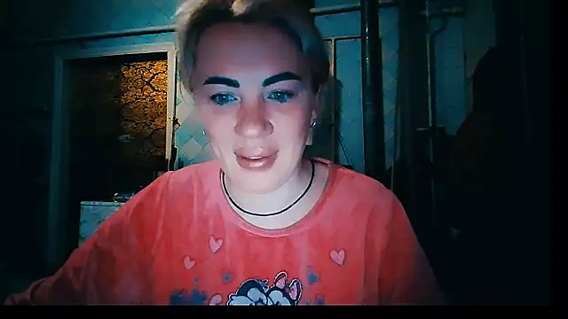 Snapshot of EmmaCat_ chatting on 01.09.26 EmmaCat online show from 01.09.26