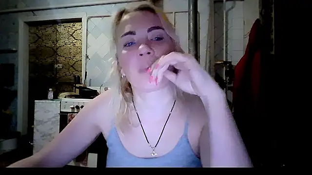 Snapshot of EmmaCat_ chatting on 02.01.26 EmmaCat online show from 02.01.26