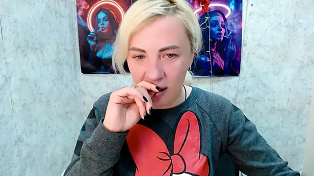 Snapshot of EmmaCat_ chatting on 03.03.26 EmmaCat online show from 03.03.26