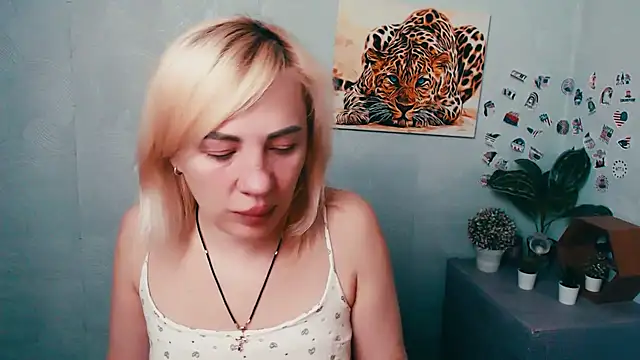 EmmaCat  online show from 03.06.26