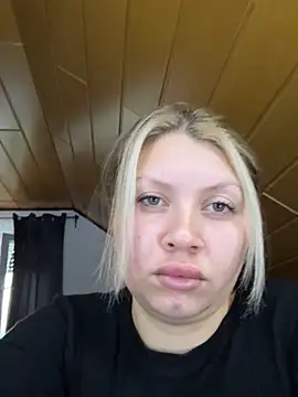 Snapshot of Juliane_Deutschland chatting on 10.06.25 Juliane Deutschland online show from 10.06.25