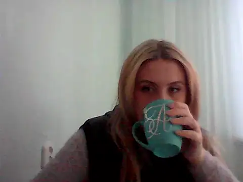 Osyvera online show from 10.04.25