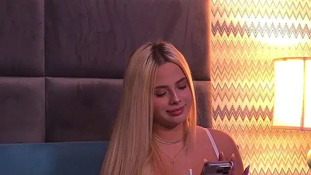 YssabelFox online show from 10.06.25