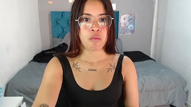 Snapshot of mia_sexgirl chatting on 02.11.26 mia sexgirl online show from 02.11.26