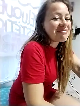 LaraCaliente online show from 10.11.25