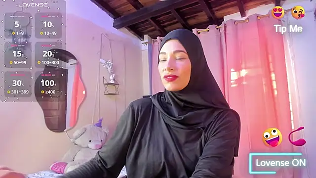 ShanaJamil online show from 11.11.25