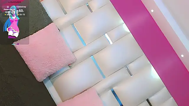 Snapshot of JessiscaWalker chatting on 10.16.25 JessiscaWalker online show from 10.16.25