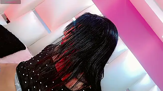 Snapshot of JessiscaWalker chatting on 10.24.25 JessiscaWalker online show from 10.24.25