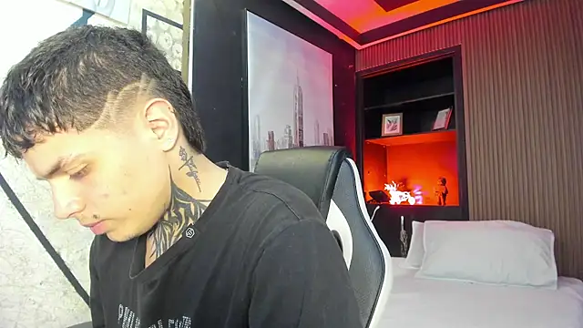 Declan-Fox online show from 09.28.25