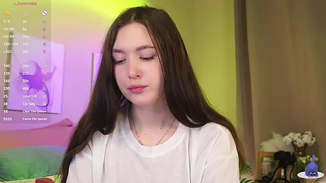 Snapshot of AlinaOrf chatting on 02.10.26 AlinaOrf online show from 02.10.26