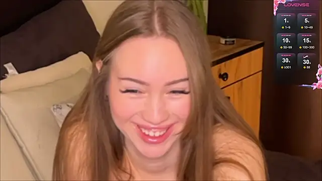 Snapshot of Amelia_Ray_ chatting on 10.17.25 Amelia Ray  online show from 10.17.25
