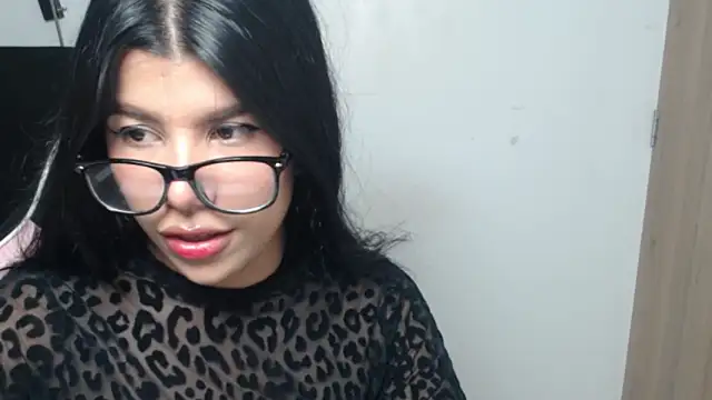 Snapshot of MayaScott11 chatting on 05.15.26 MayaScott11 online show from 05.15.26