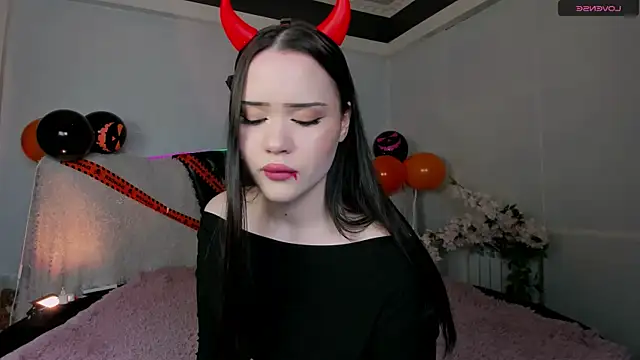  spicygirl online show from 10.31.25