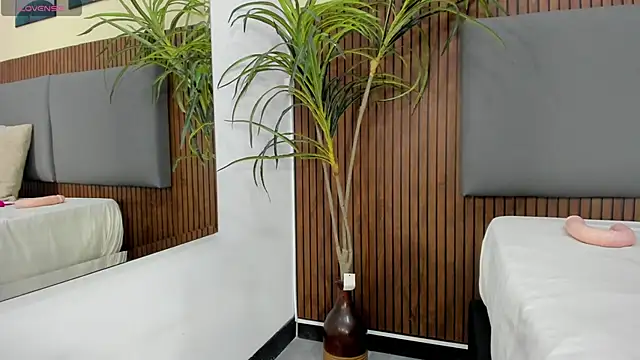 EmillyHarper  online show from 09.20.25