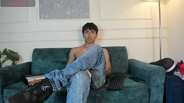 Jaycob Black1 online show from 11.13.25