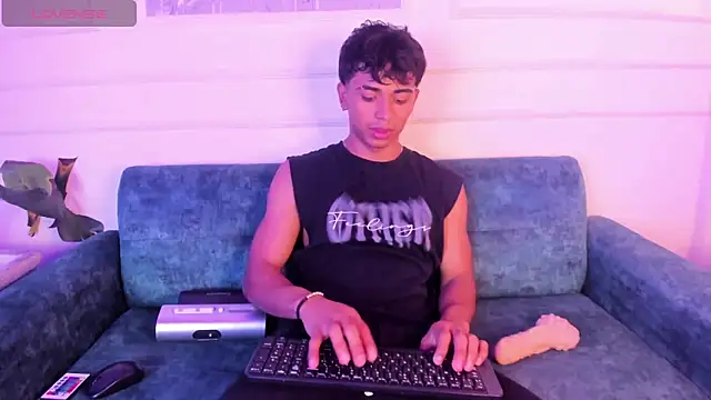 Jaycob Black1 online show from 11.17.25