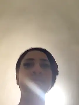 Snapshot of flore-cita chatting on 10.01.25 flore-cita online show from 10.01.25