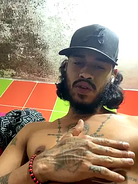 Snapshot of bergotaxxxx chatting on 11.08.25 bergotaxxxx online show from 11.08.25