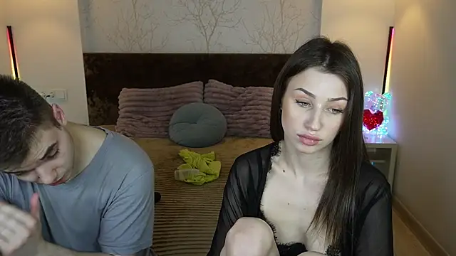 Vikki George online show from 10.07.25