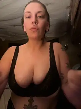 Snapshot of eggsma666 chatting on 09.13.25 eggsma666 online show from 09.13.25