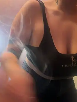 Snapshot of eggsma666 chatting on 01.15.26 eggsma666 online show from 01.15.26