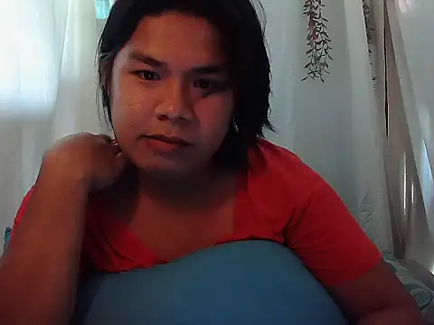 Huntrix2025 online show from 12.21.25