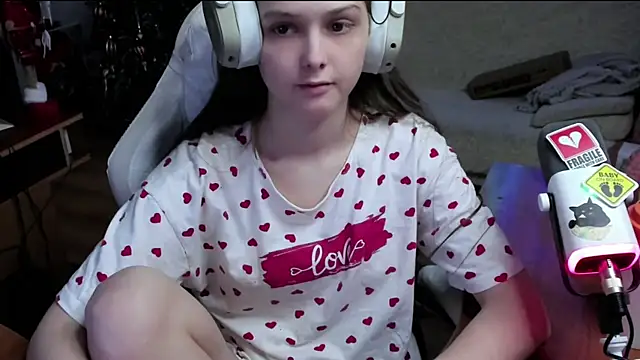 Snapshot of SharybbFace chatting on 01.18.26 SharybbFace online show from 01.18.26