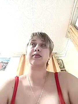 Snapshot of Ray_Annie chatting on 10.27.25 Ray Annie online show from 10.27.25