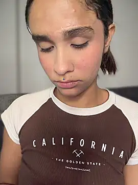 Isabella-Teen online show from 03.11.26