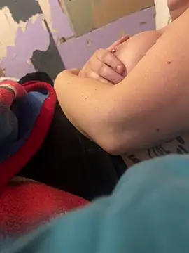 Snapshot of Mags1061 chatting on 02.18.26 Mags1061 online show from 02.18.26