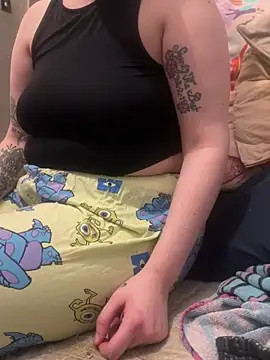 Snapshot of Mags1061 chatting on 03.12.26 Mags1061 online show from 03.12.26