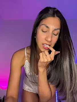 Snapshot of MaddyX__ chatting on 06.22.26 MaddyX online show from 06.22.26